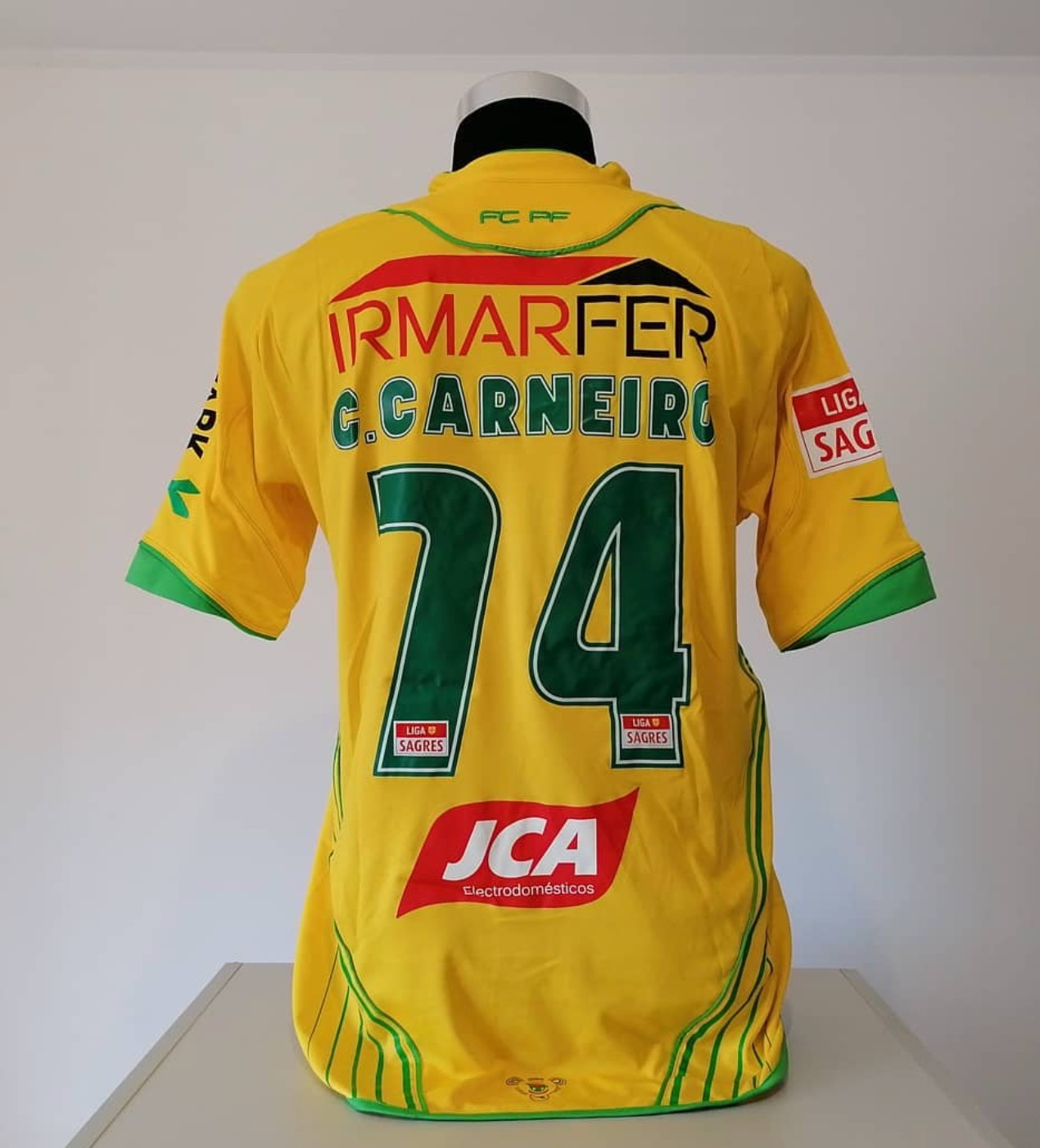 Paços de Ferreira 2008-09 Home Kit
