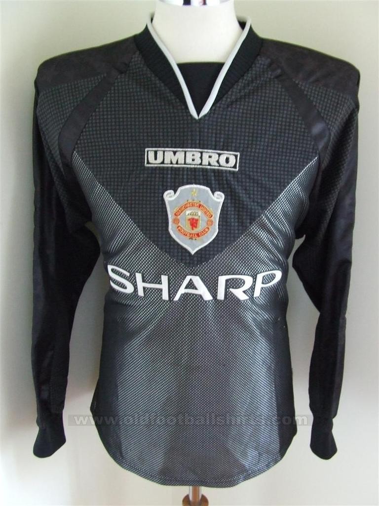 Manchester United 1998-99 GK Third Kit