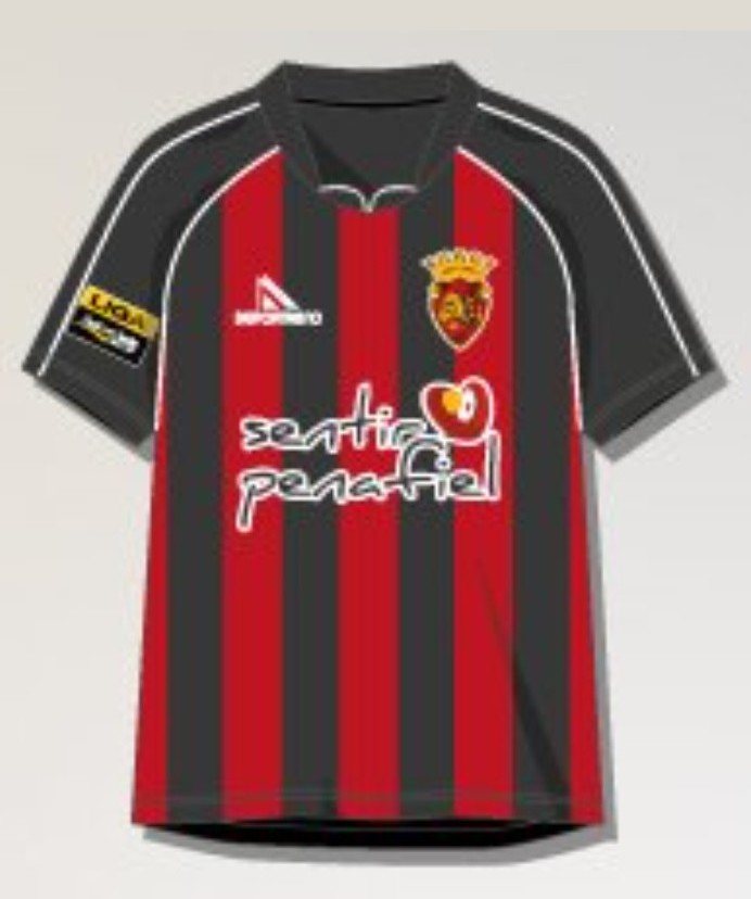 FC Penafiel 2005-06 Home Kit