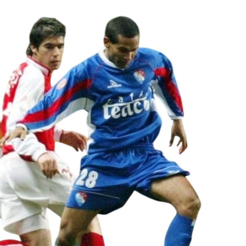 Gil Vicente 2004-05 Away Kit