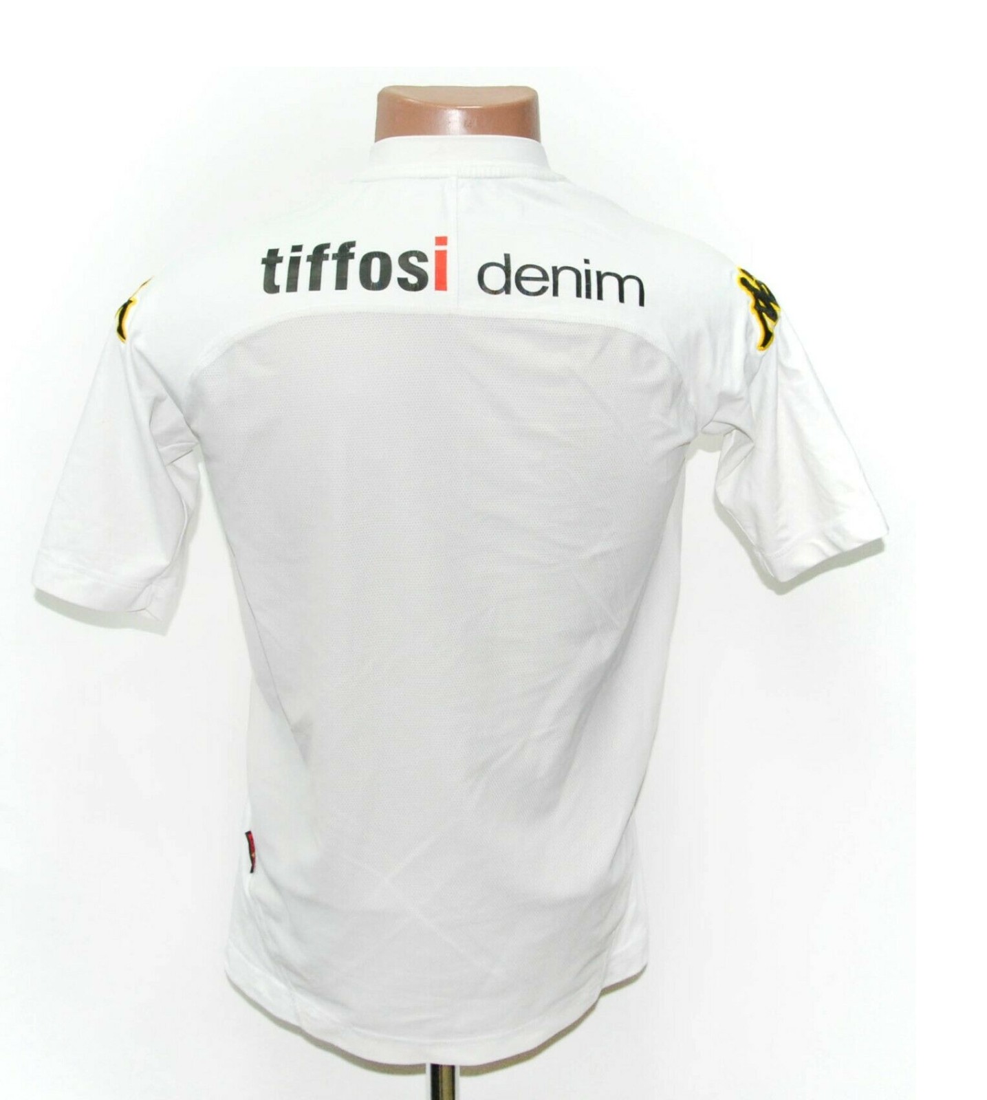 Vitória SC 2004-05 Home Kit