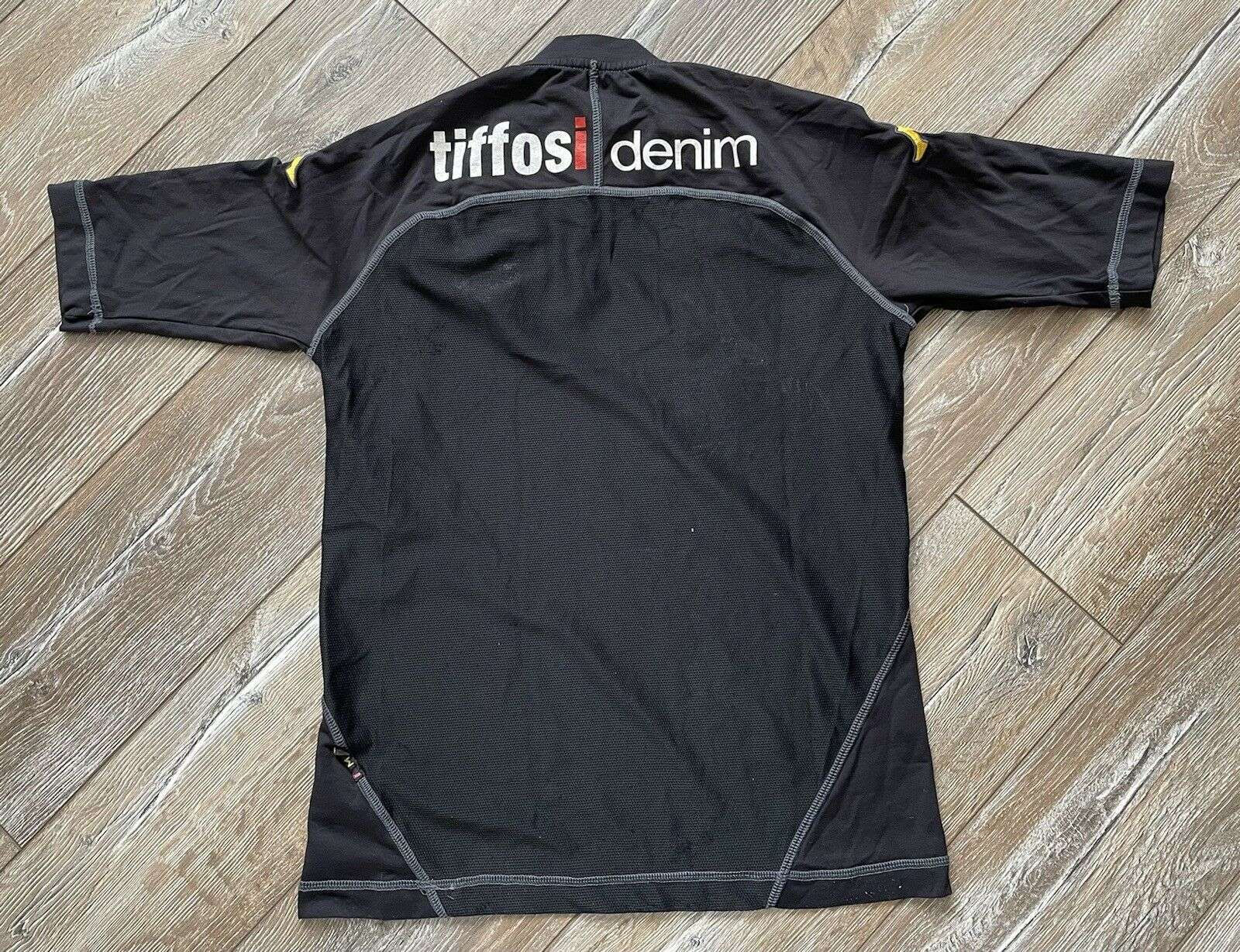 Vitória SC 2004-05 Away Kit