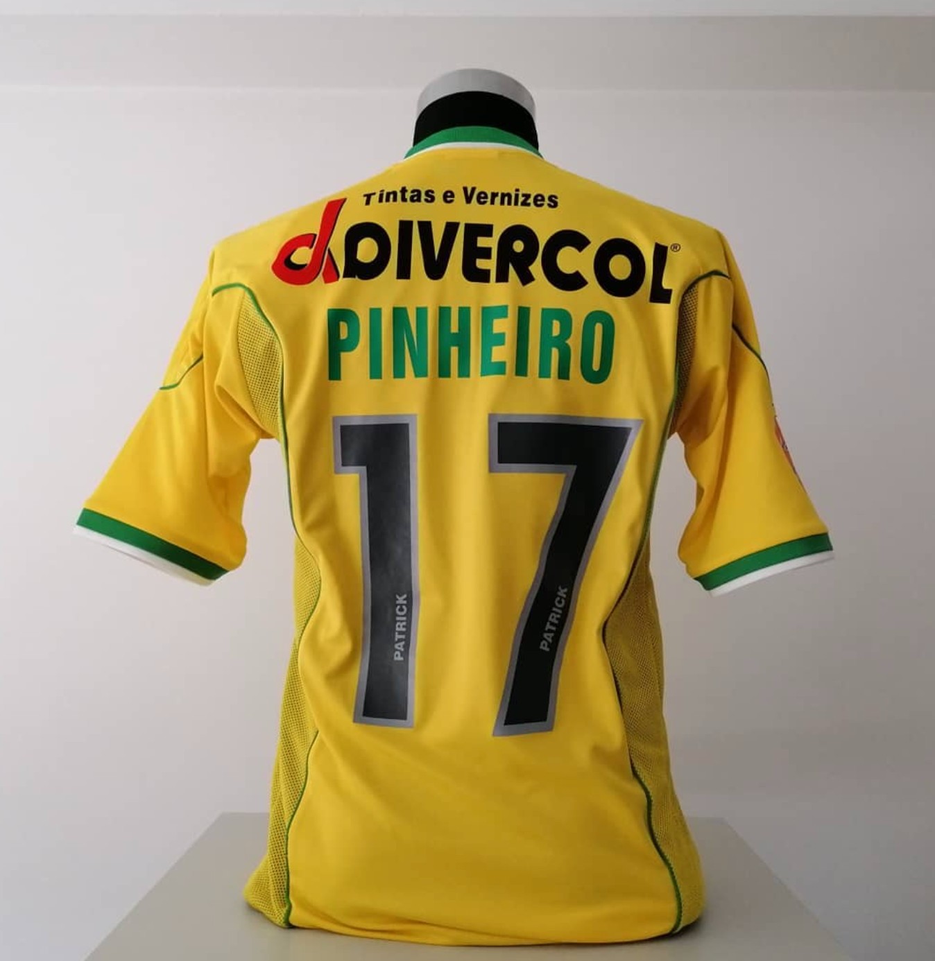 Paços de Ferreira 2003-04 Home Kit