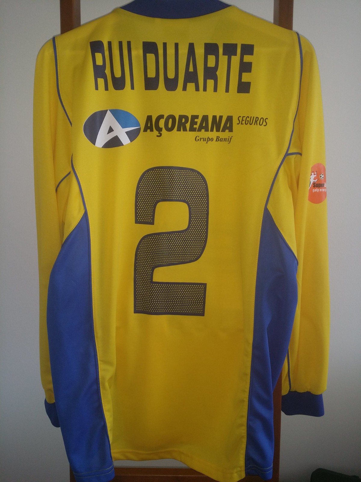 Estoril Praia 2004-05 Home Kit