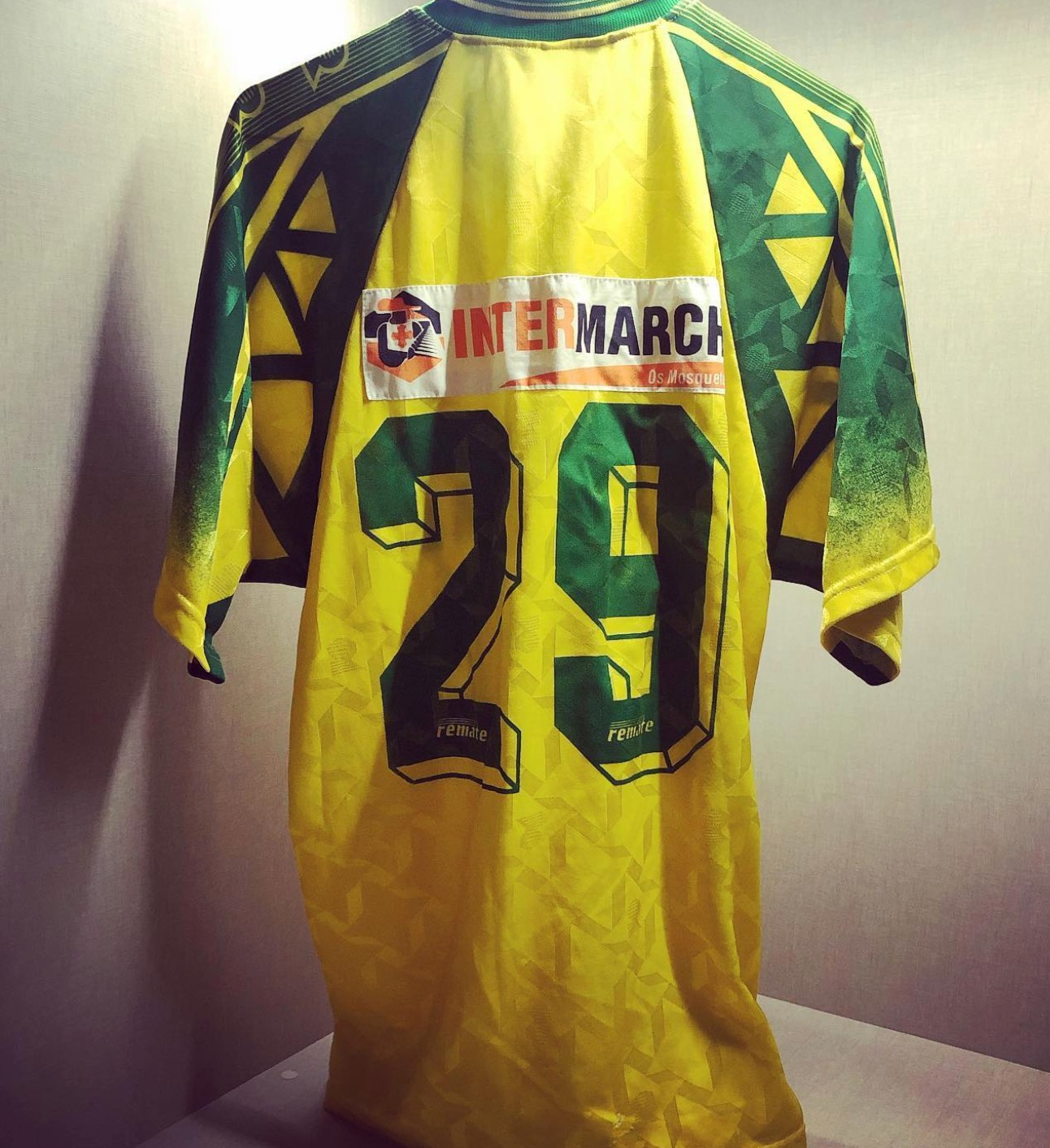 Paços de Ferreira 1997-98 Home Kit