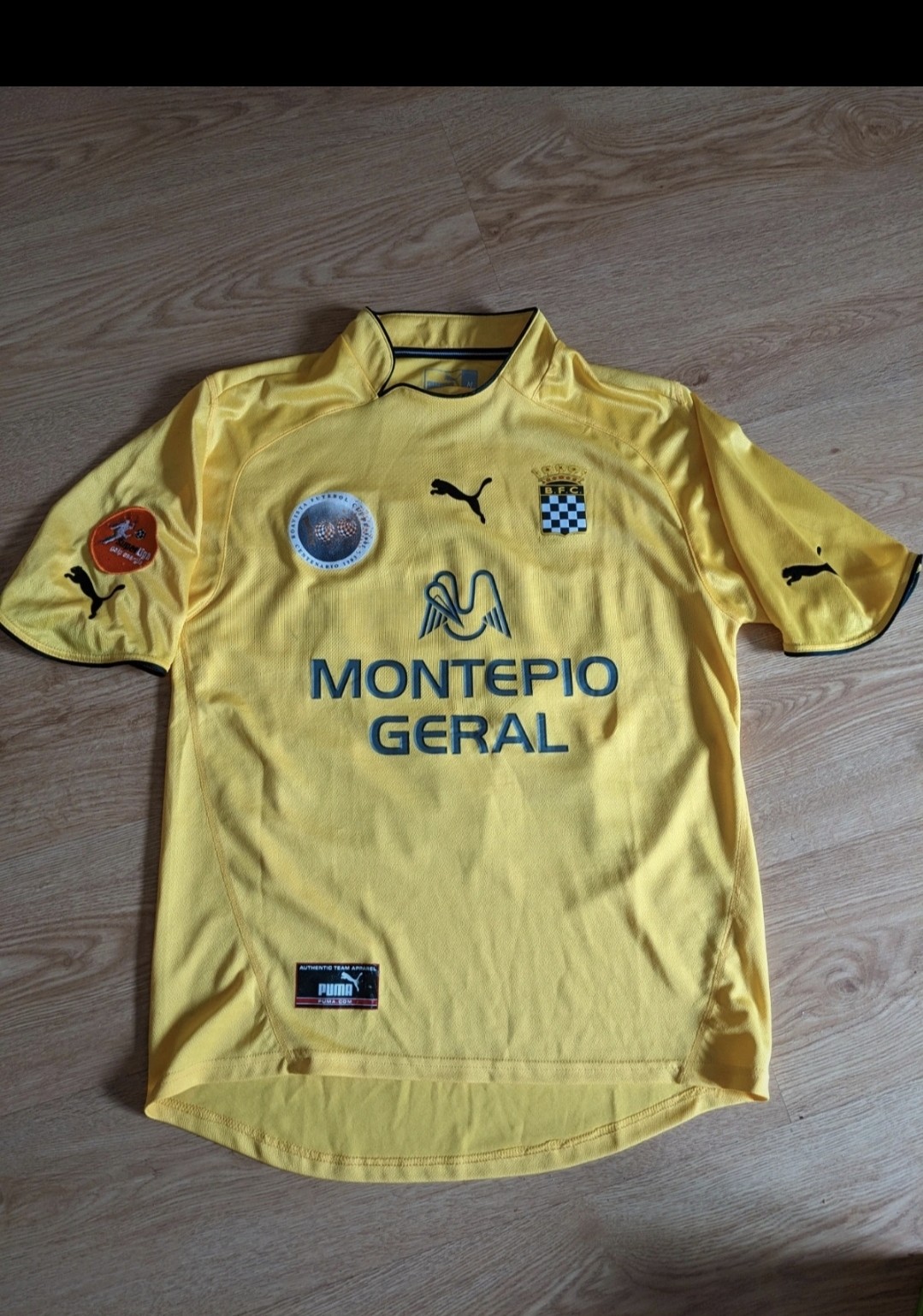 Boavista 2003-04 Away Kit