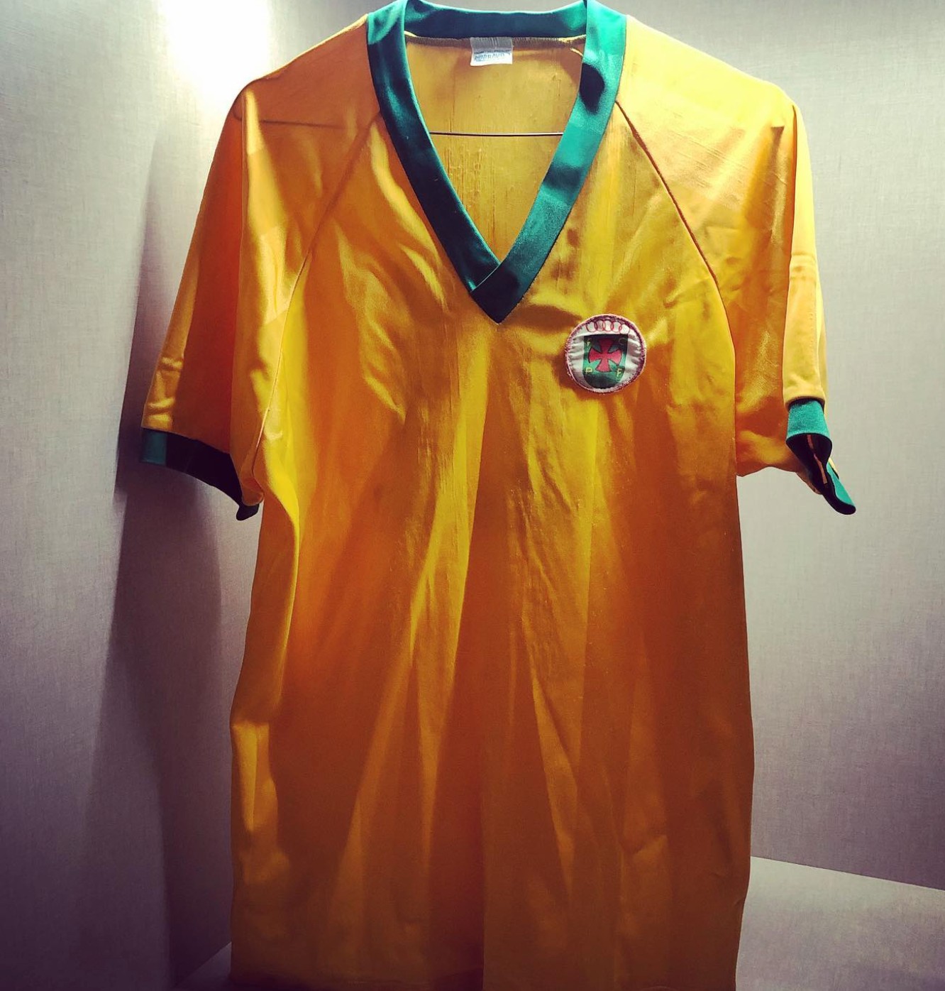 Paços de Ferreira 1985-86 Home Kit