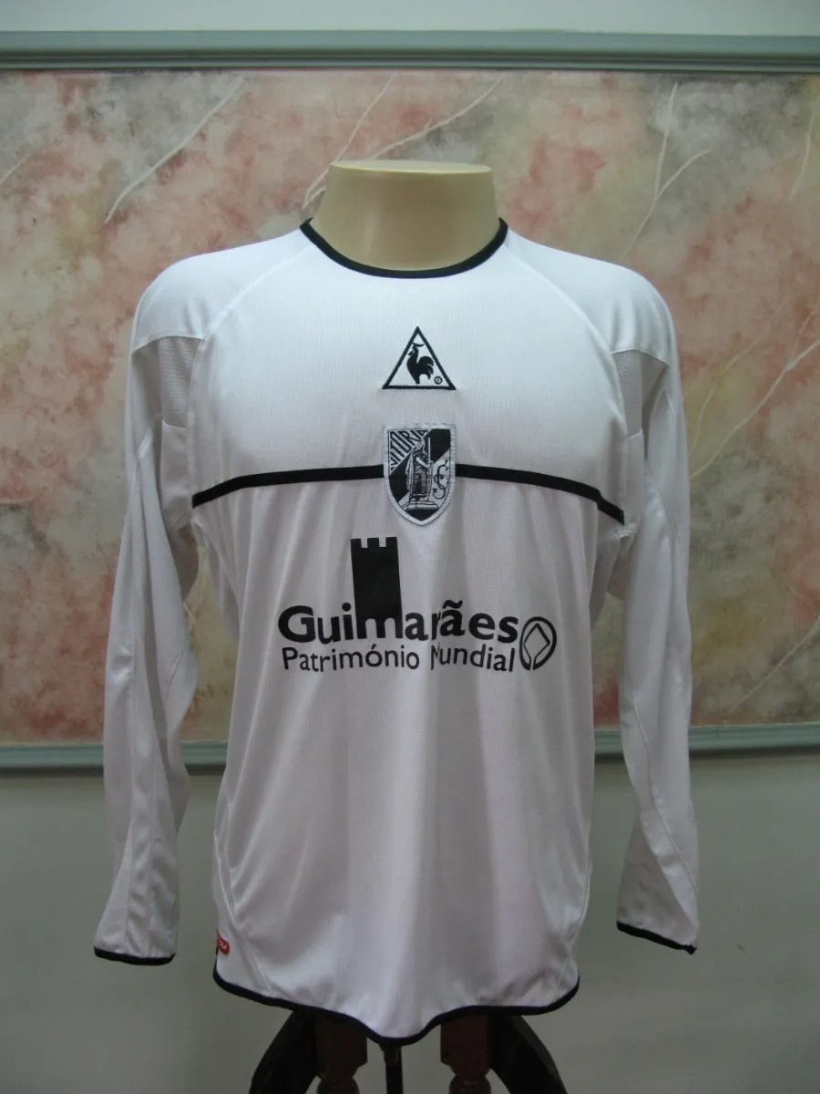 Vitória SC 2003-04 Home Kit