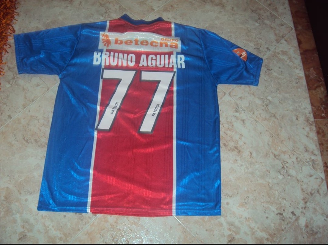 FC Alverca 2003-04 Home Kit