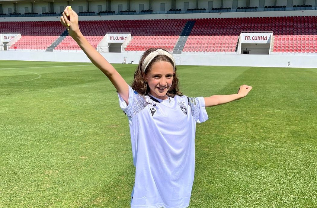 FC Penafiel 2022-23 Away Kit