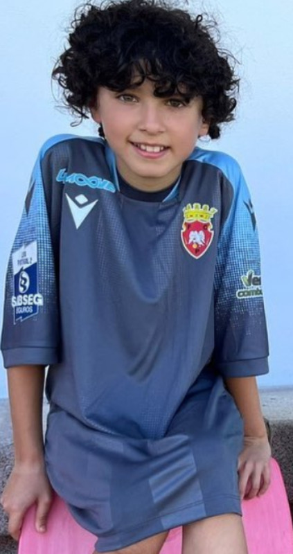 FC Penafiel 2022-23 GK 1 Kit