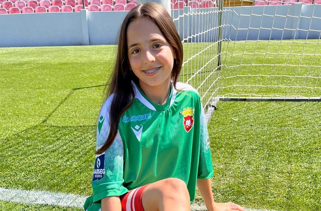 FC Penafiel 2022-23 GK 2 Kit