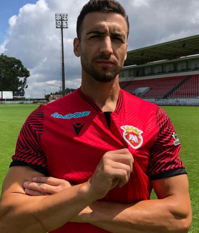 FC Penafiel 2021-22 Home Kit