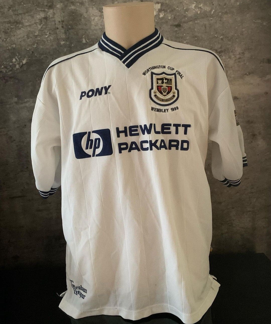 Tottenham Hotspur 1998-99 EFL Cup Final Kit