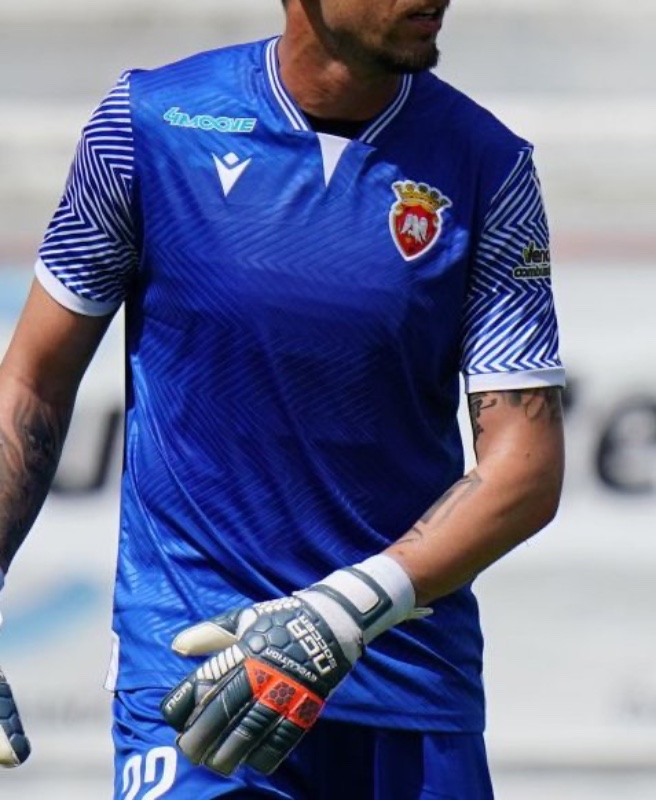FC Penafiel 2021-22 GK 1 Kit