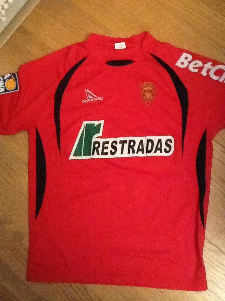 FC Penafiel 2010-11 Home Kit
