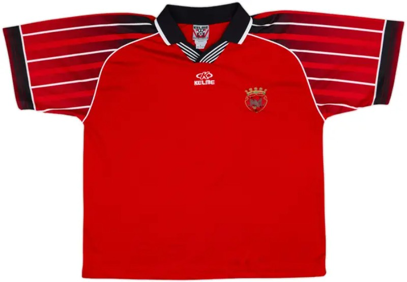 FC Penafiel 1999-00 Home Kit