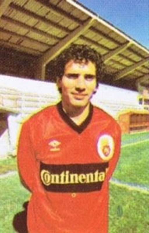 FC Penafiel 1988-89 Home 2 Kit