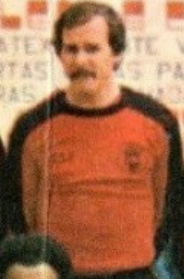 FC Penafiel 1979-80 Home Kit