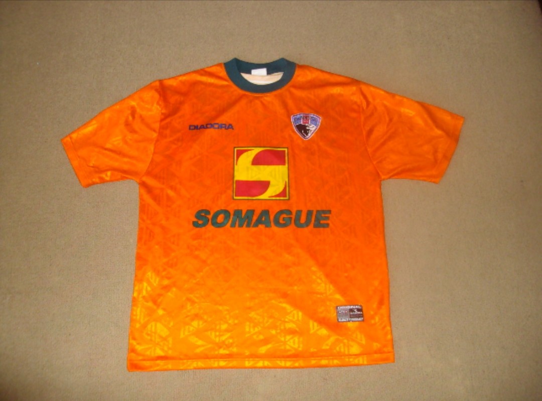 FC Alverca 2001-02 Away Kit