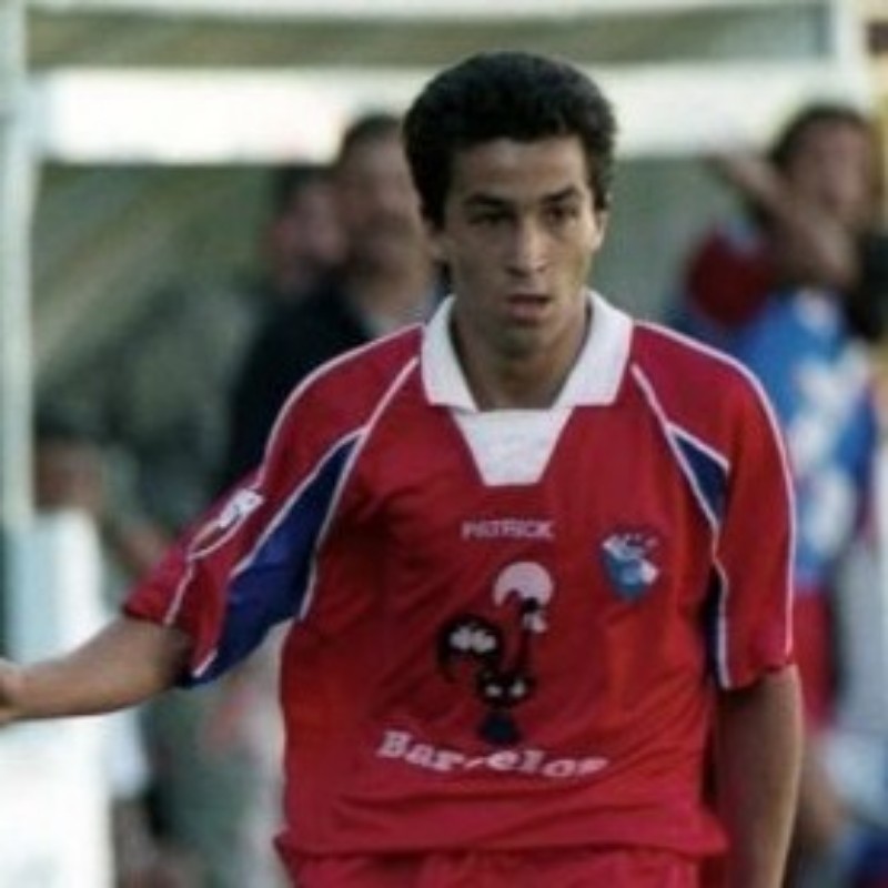 Gil Vicente 2000-01 Home Kit
