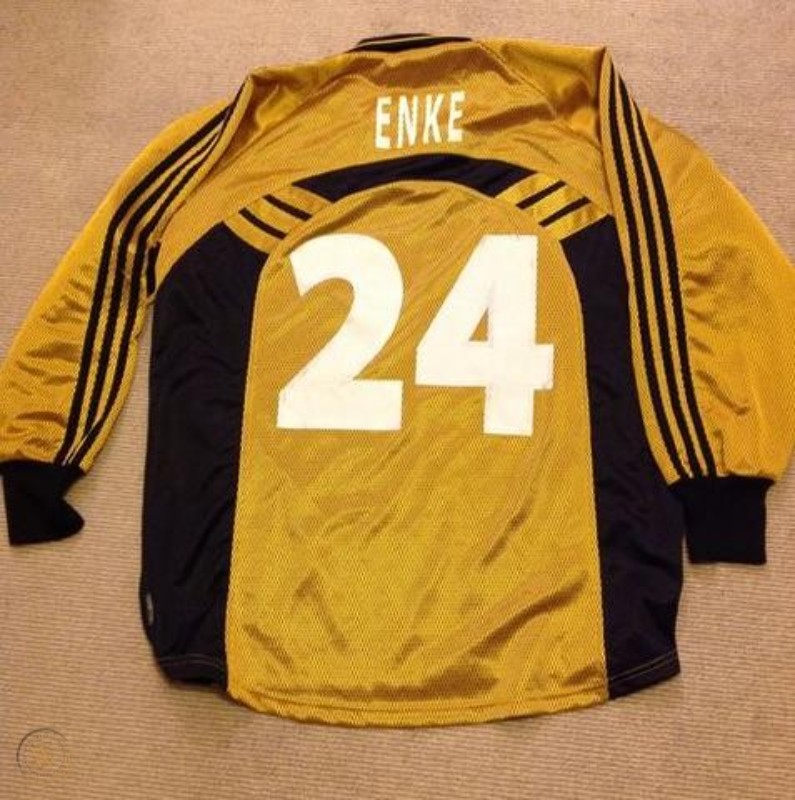 SL Benfica 1999-00 GK 1 Kit