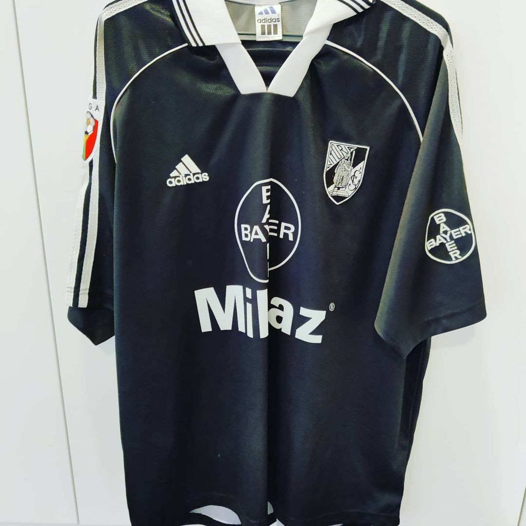 Vitória SC 1999-00 Away Kit
