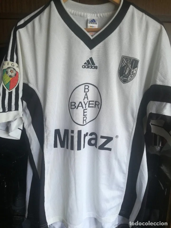 Vitória SC 1998-99 Home Kit