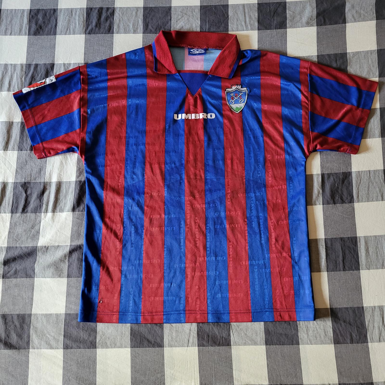 GD Chaves 1998-99 Home Kit