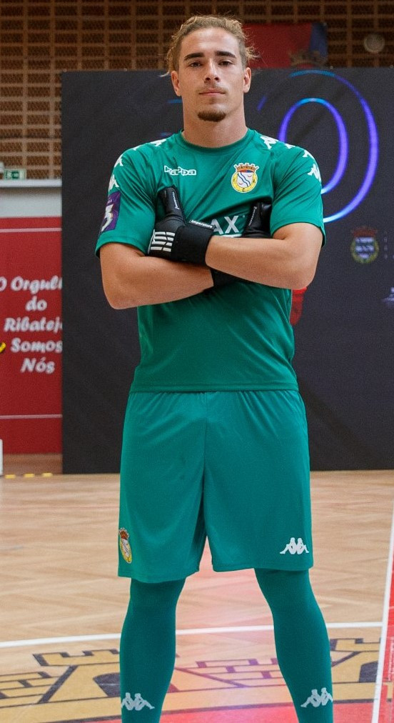 FC Alverca 2022-23 GK 1 Kit