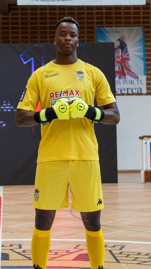FC Alverca 2022-23 GK 2 Kit