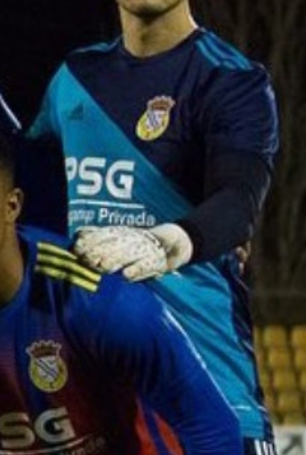 FC Alverca 2021-22 GK 1 Kit