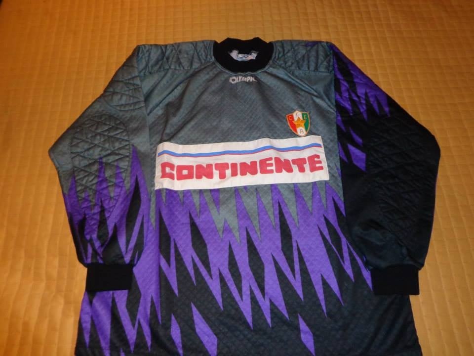 Estrela da Amadora 1994-95 GK Home Kit