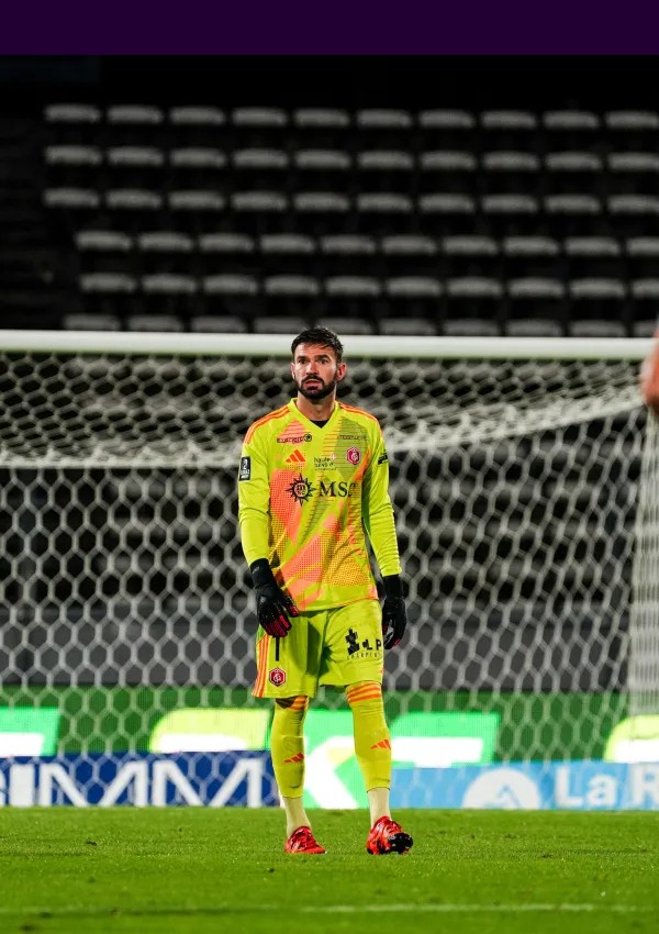 FC Annecy 2024-25 GK 2 Kit