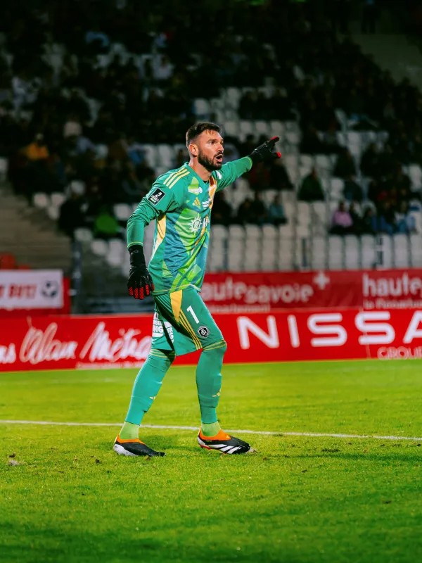 FC Annecy 2024-25 GK 3 Kit