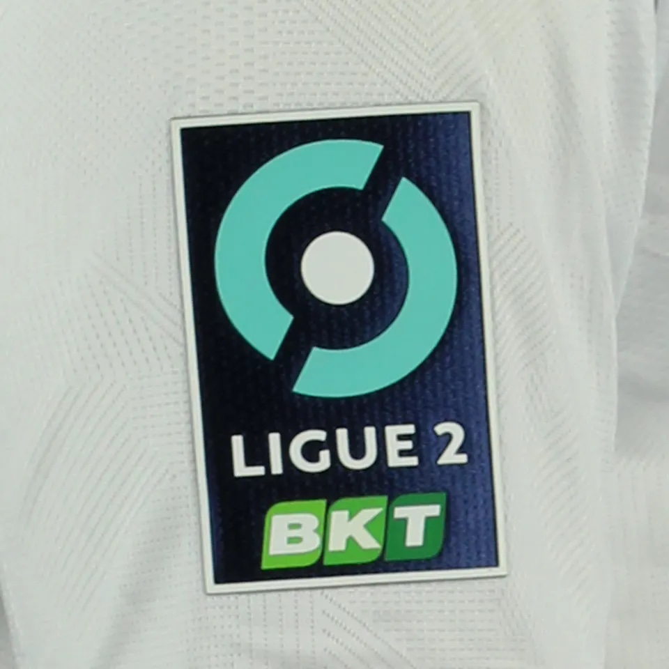 Valenciennes 2023-24 Away 3 Kit