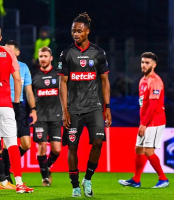 Valenciennes 2023-24 Cup Away 2 Kit