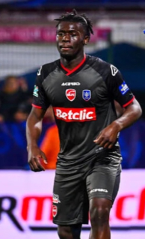 Valenciennes 2023-24 Cup Away 2 Kit