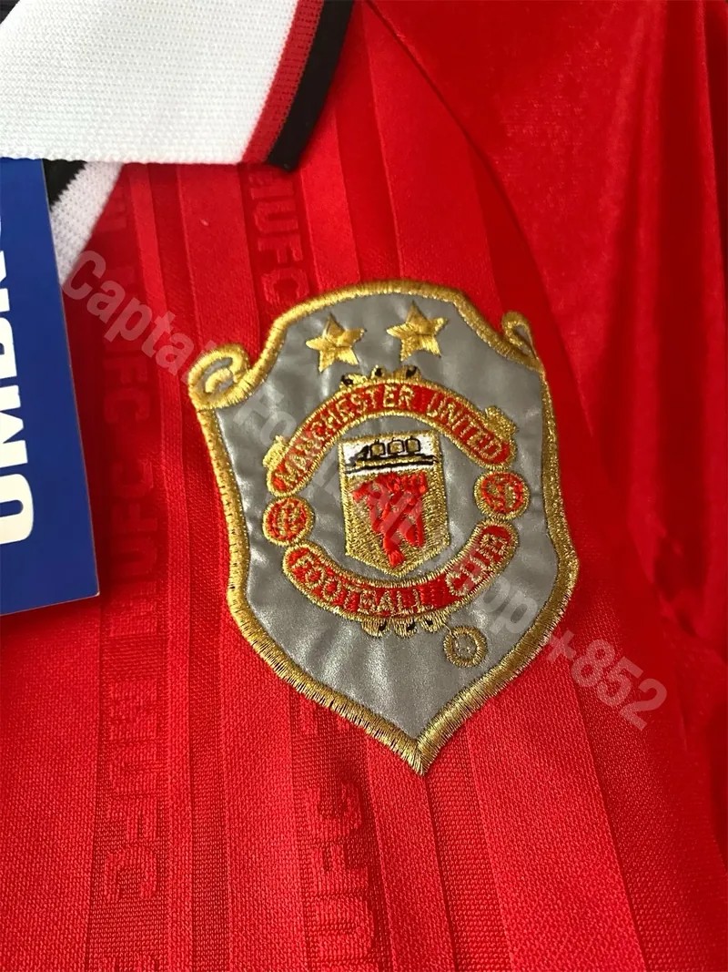 Manchester United 1999-00 Champions League Home Kit