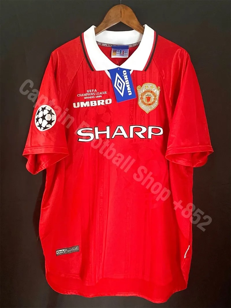 Manchester United 1999-00 Champions League Home Kit