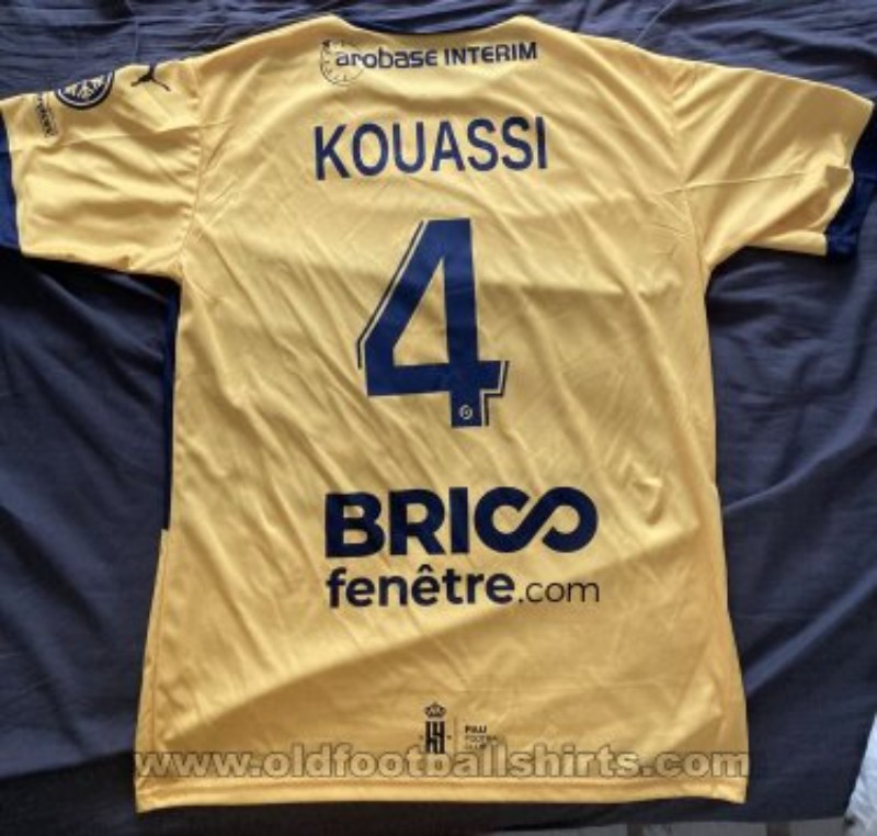 Pau FC 2022-23 Home Kit