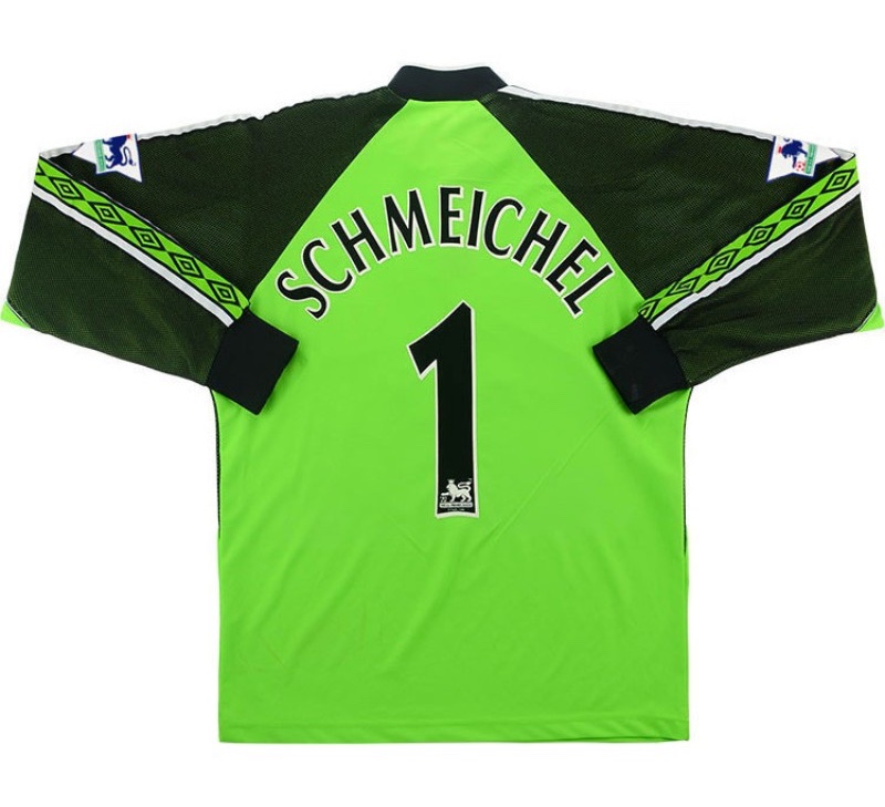 Manchester United 1999-00 GK 2 Kit