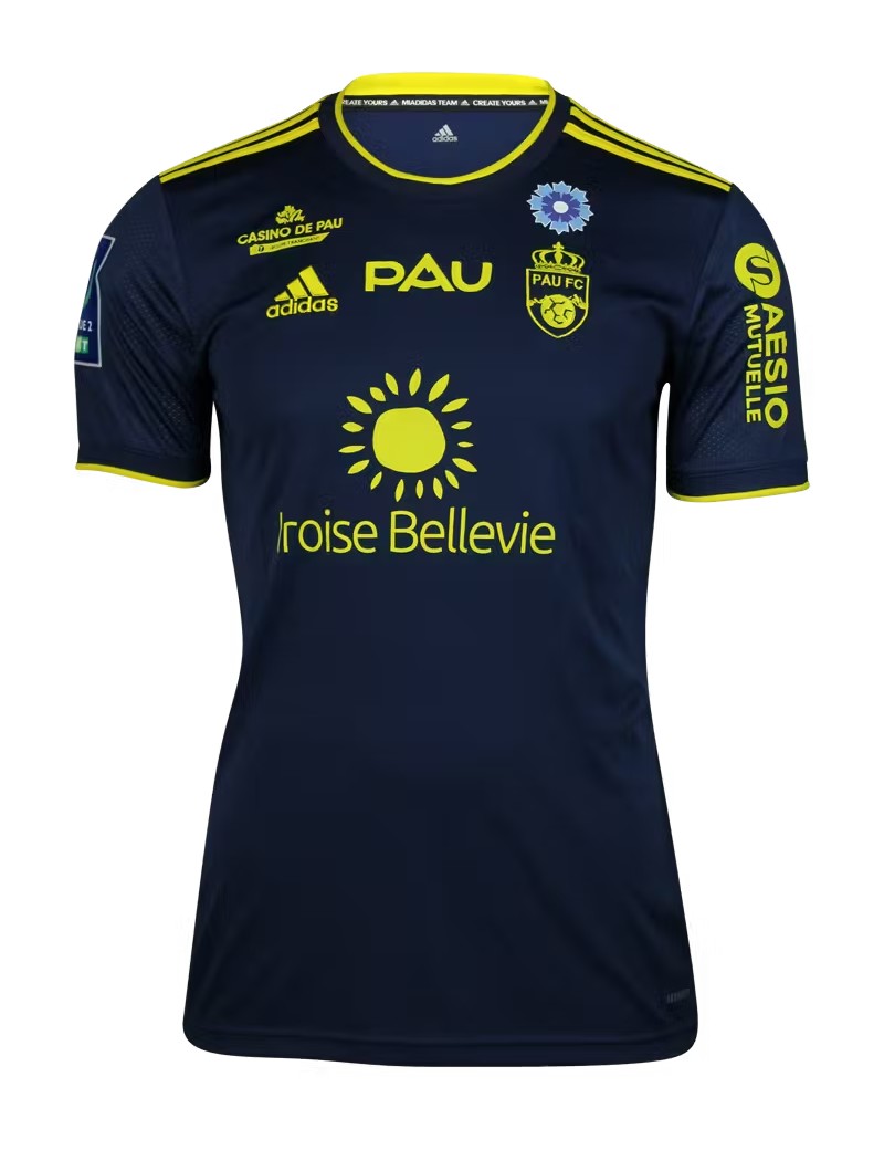 Pau FC 2021-22 Away 2 Kit