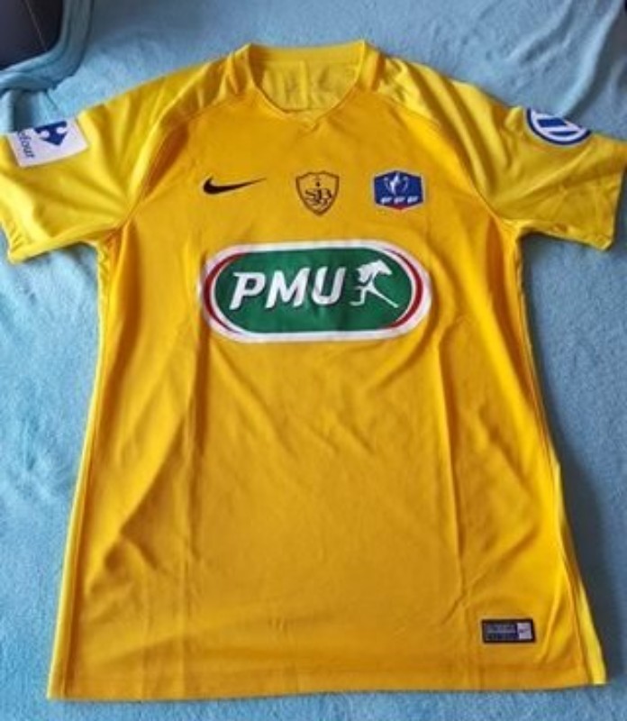 Stade Brestois 2017-18 Cup Kit