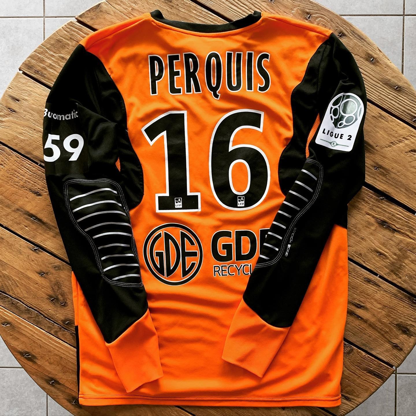 Valenciennes 2015-16 GK Kit