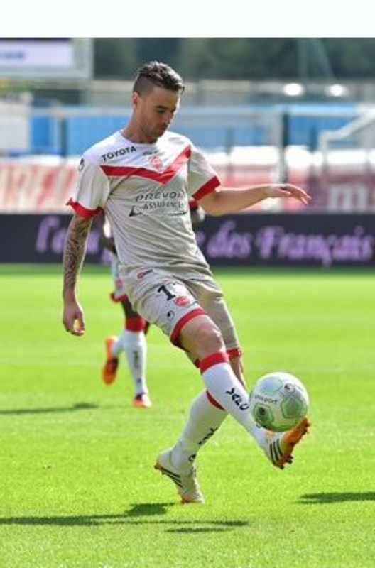Valenciennes 2014-15 Away Kit