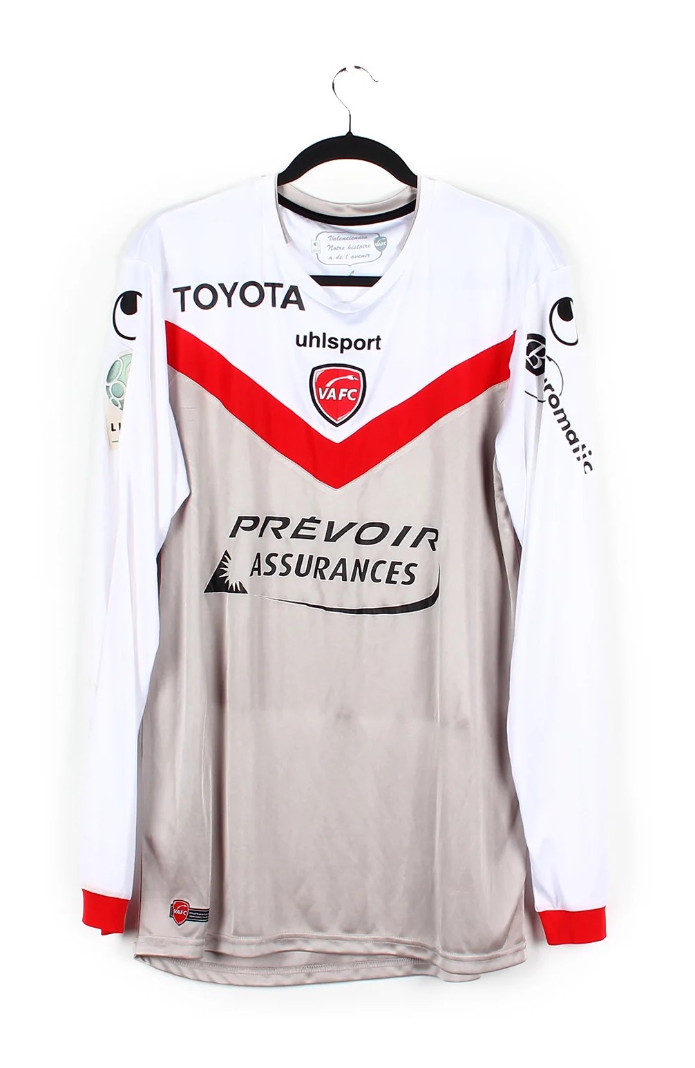 Valenciennes 2014-15 Away Kit