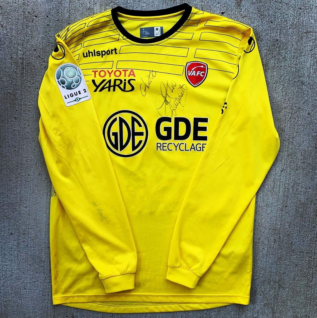 Valenciennes 2014-15 GK Kit