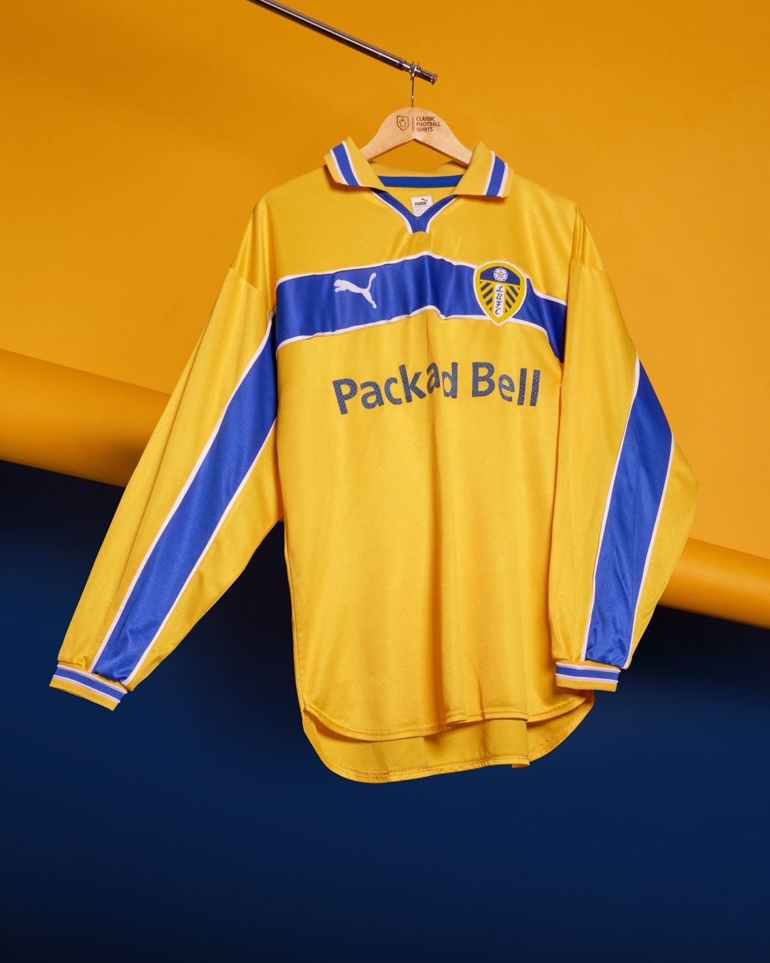 Leeds United 1999-00 Third Kit