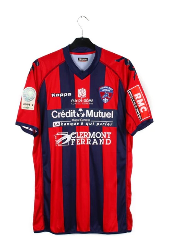 Clermont Foot Auvergne 63 2011-12 Home Kit